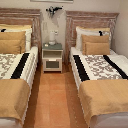 לינה וארוחת בוקר סן מיגל דה סלינאס Casa Lanjaron מראה חיצוני תמונה